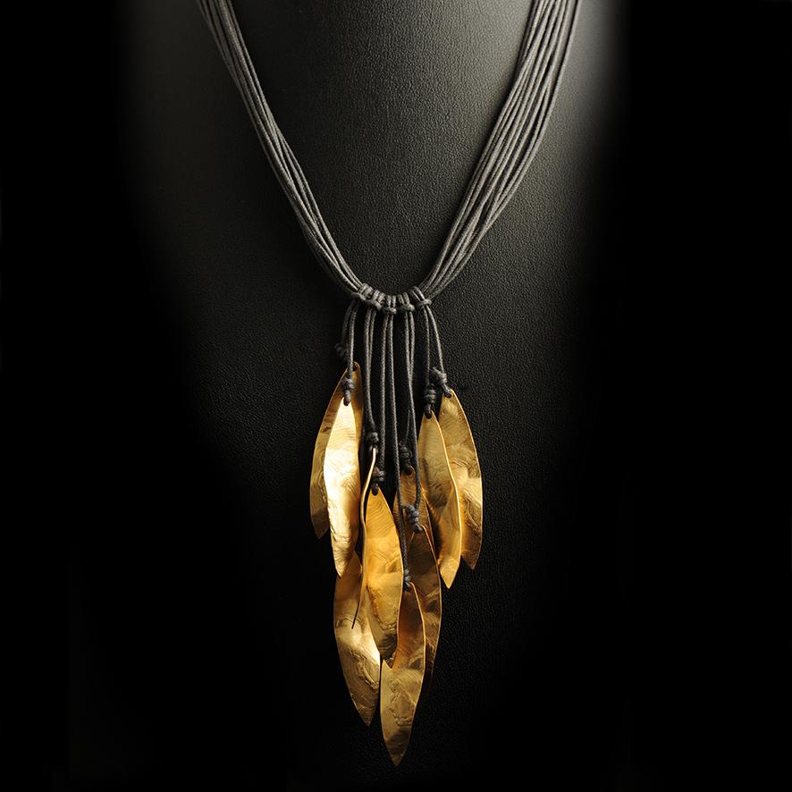 Plumes, 85 euros